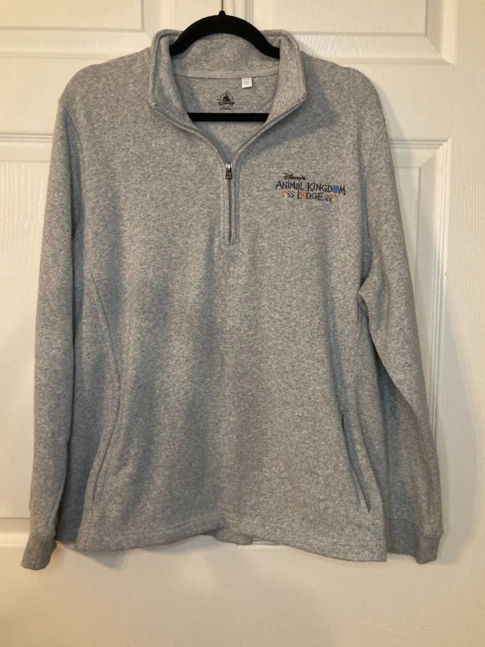 Disney's Animal Kingdom Lodge Women's Gray Quarter-Zip Sweatshirt - Size 2XL